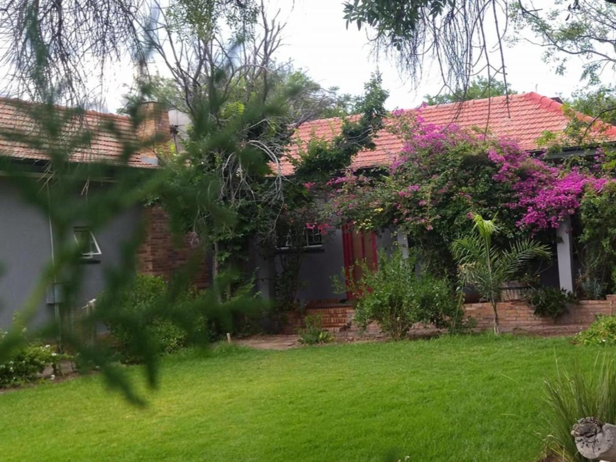 Royal Karoo Cottage Unit 1 Beaufort West Exterior foto